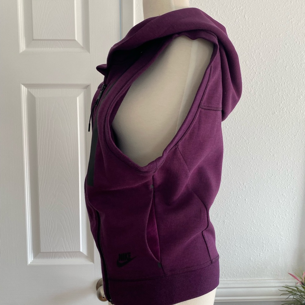 NIKE TECH FLEECE HOODED VEST - Picture 8 of 14